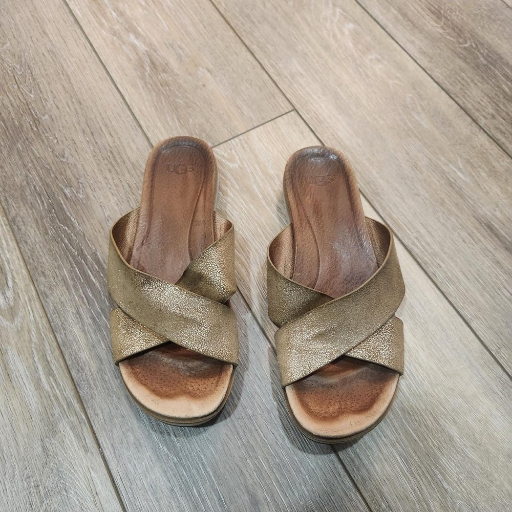 UGG Gold Women's Leather Slide Sandals Size 8